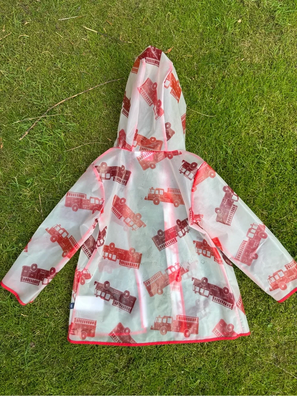 Baby Gap Boys’ Size 4 Rain Jacket | Firetrucks | EUC | Hood